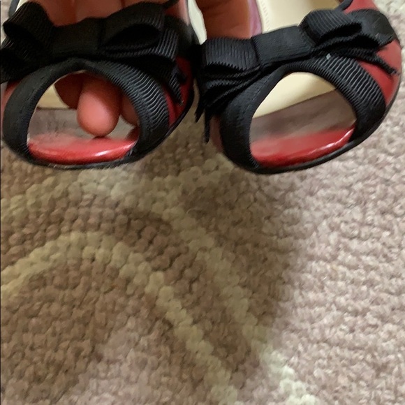 Antonio Melani red with black bow pumps. - Picture 5 of 6